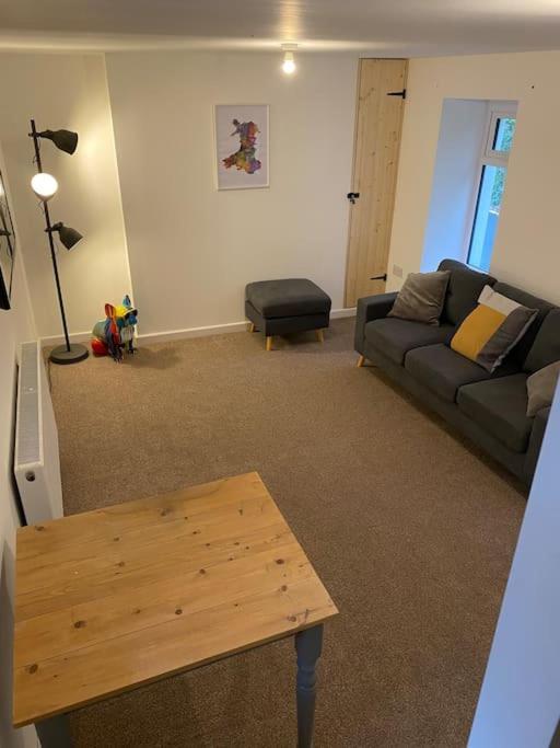 מרת'יר טידפיל Modern 2 Bedroom Cottage Near Bike Park Wales. מראה חיצוני תמונה