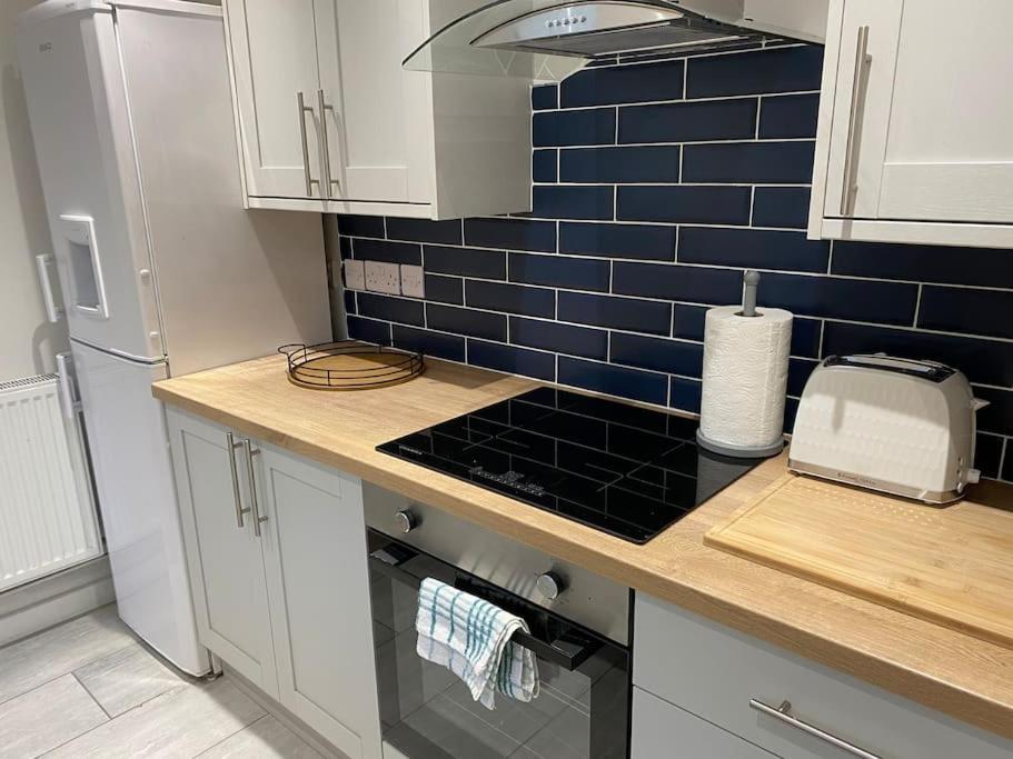מרת'יר טידפיל Modern 2 Bedroom Cottage Near Bike Park Wales. מראה חיצוני תמונה